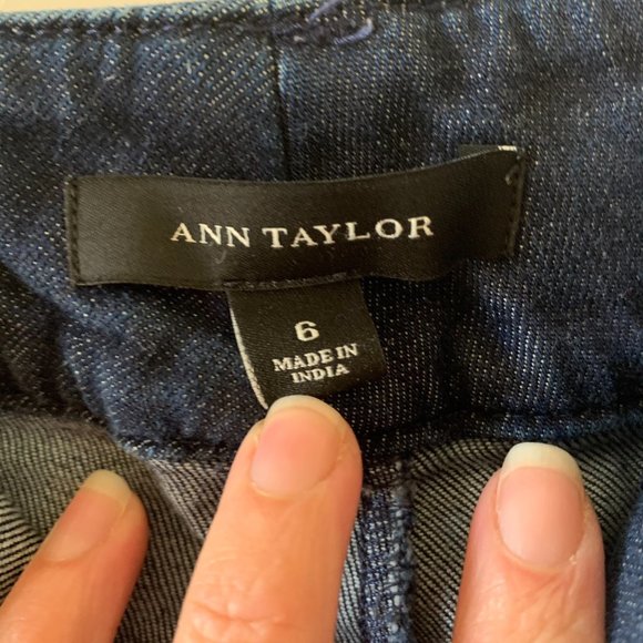 Ann Taylor Size 6 Dark Blue Bootcut Jeans - Picture 4 of 9
